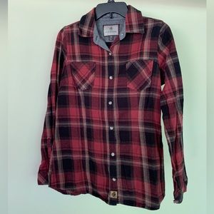 Legendary Whitetails - Red/black plaid flannel button up - Size M